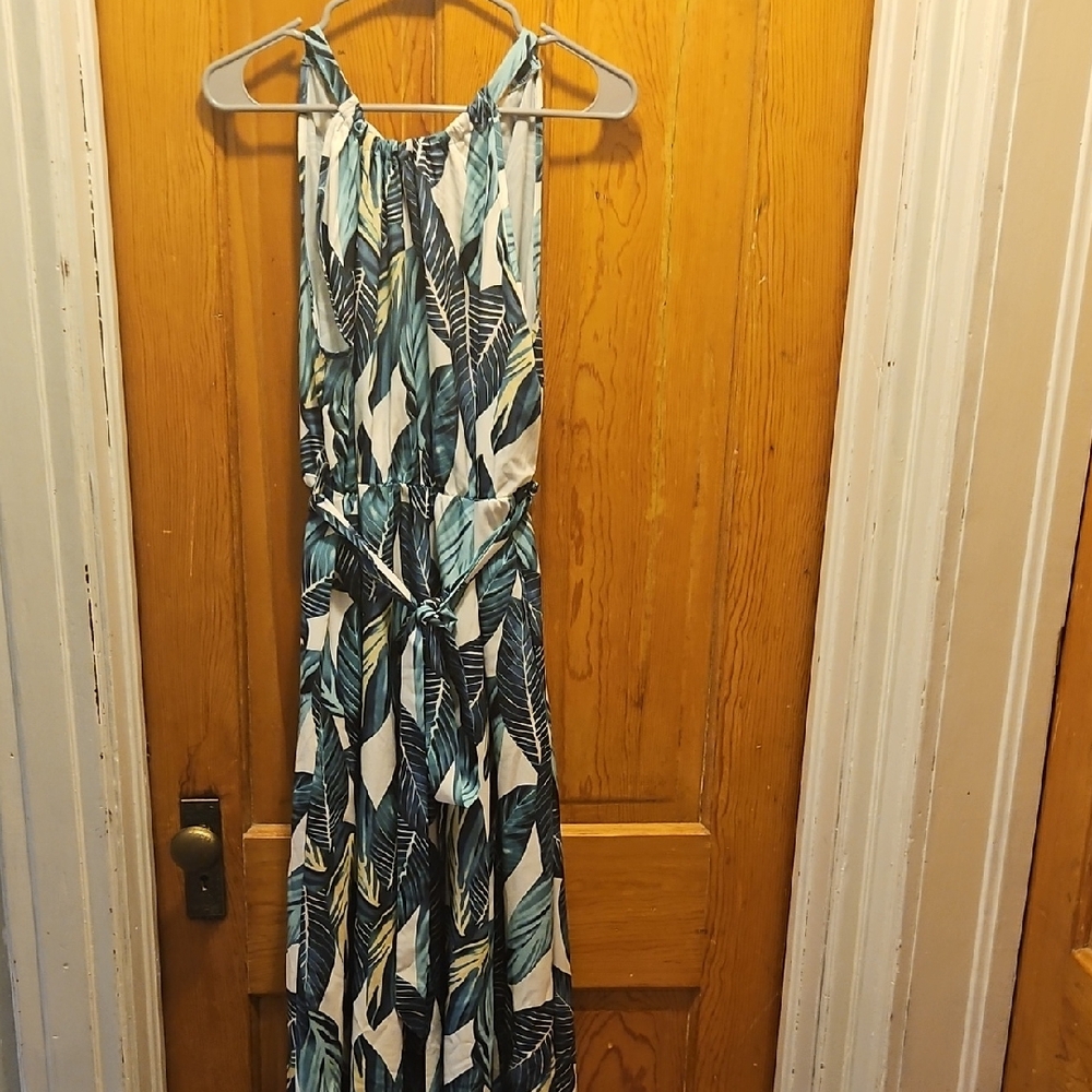 BloomChic Blue and White Patterned Dress
